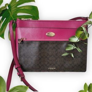 Like New Coach Leather 2 Piece Crossbody Magenta Bag w/ Wristlet Pouch Inside